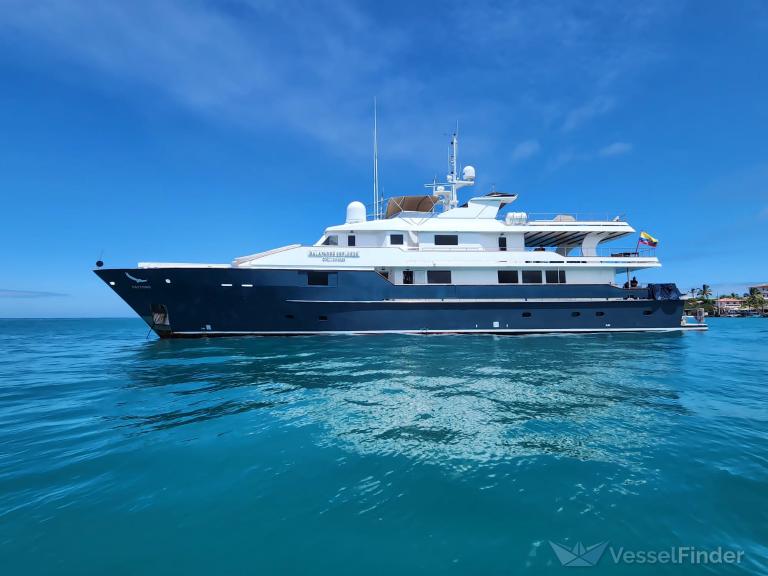 GALAPAGOS EXPLORER photo