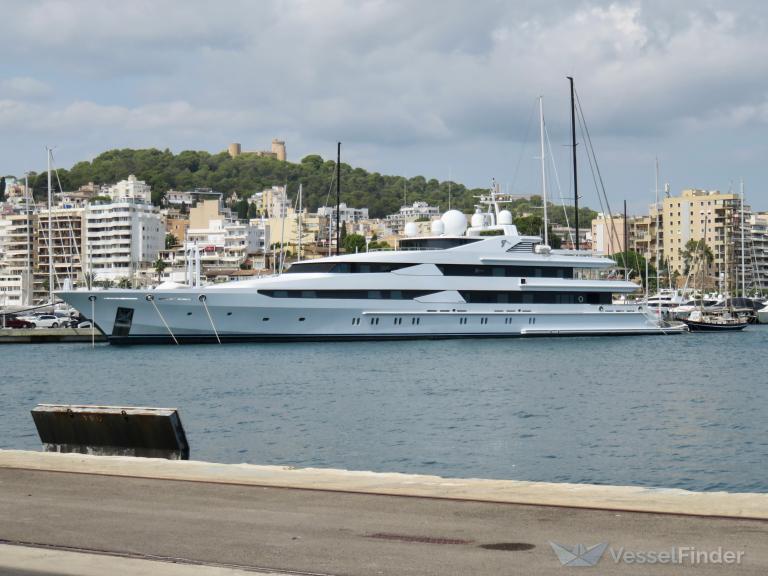 YASMINE OF THE SEA photo