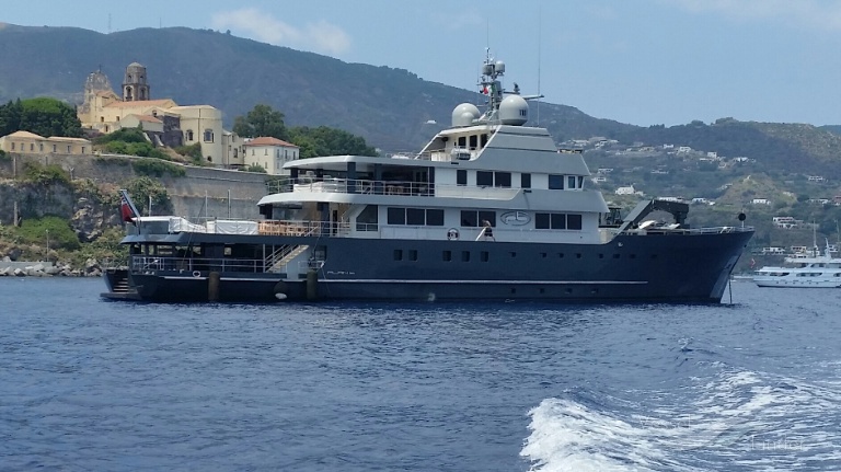 who owns motor yacht jemasa