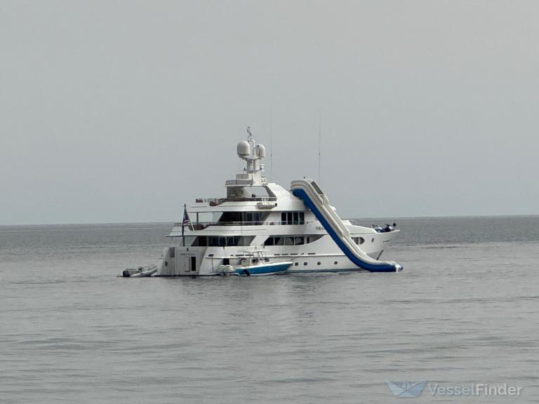 ADAMAS VI photo