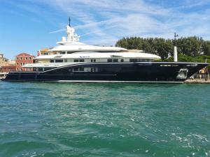 high power iii yacht besitzer