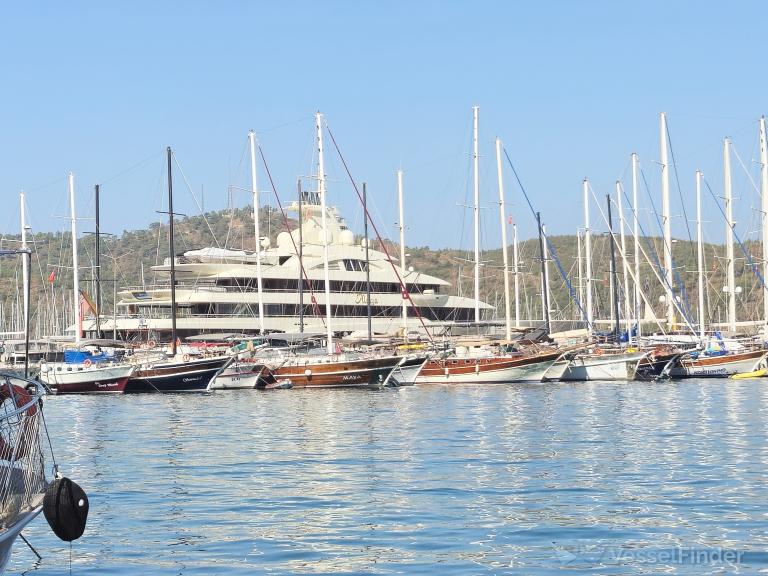 Φωτογραφία του πολυτελούς γιοτ ALAIYA (111μ)