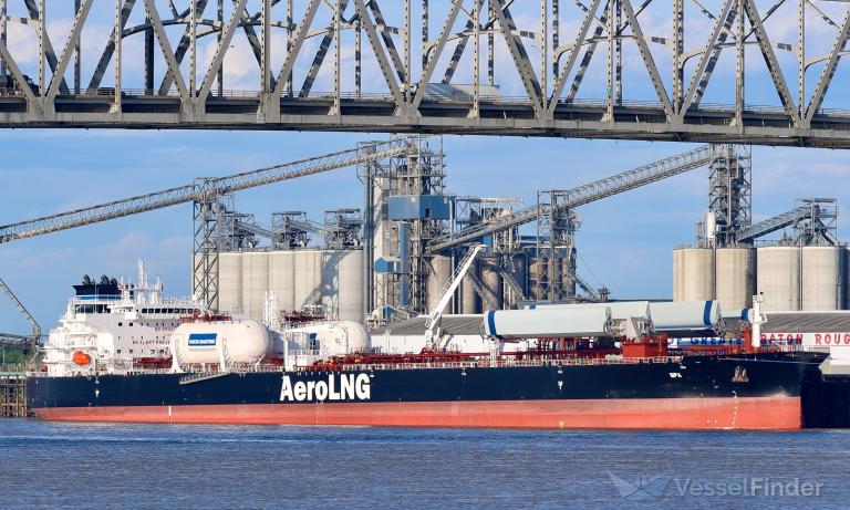 ship photo