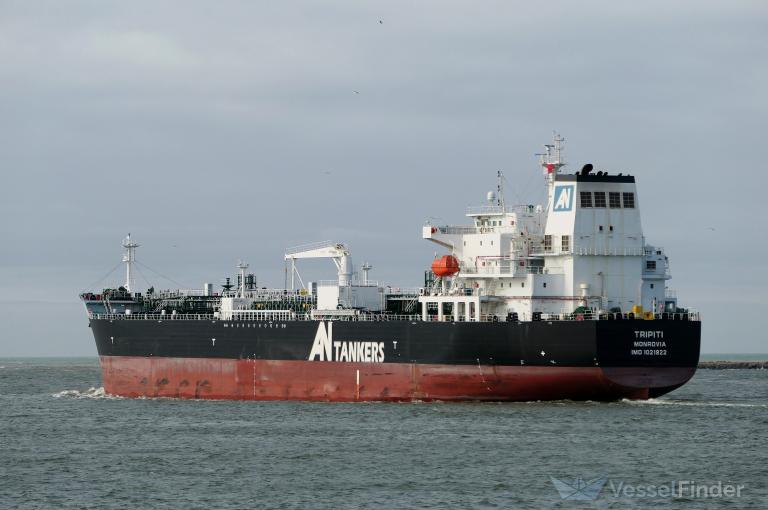 ship photo by marcel coster