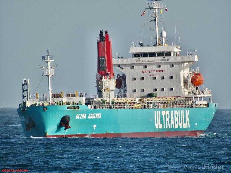 ULTRA AGULHAS photo