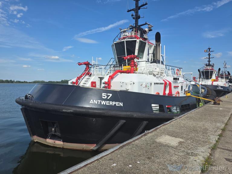 ship photo