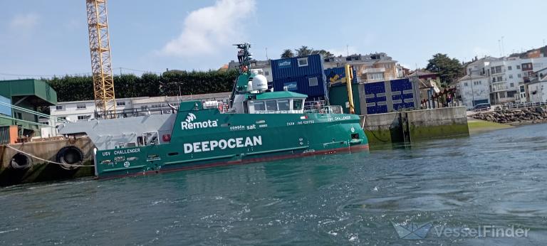 USV CHALLENGER photo