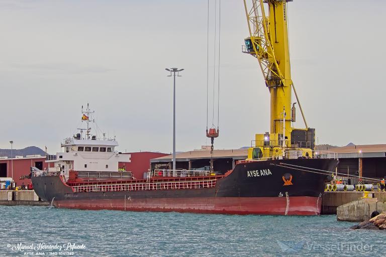 ship photo by Manuel Hernández Lafuente
