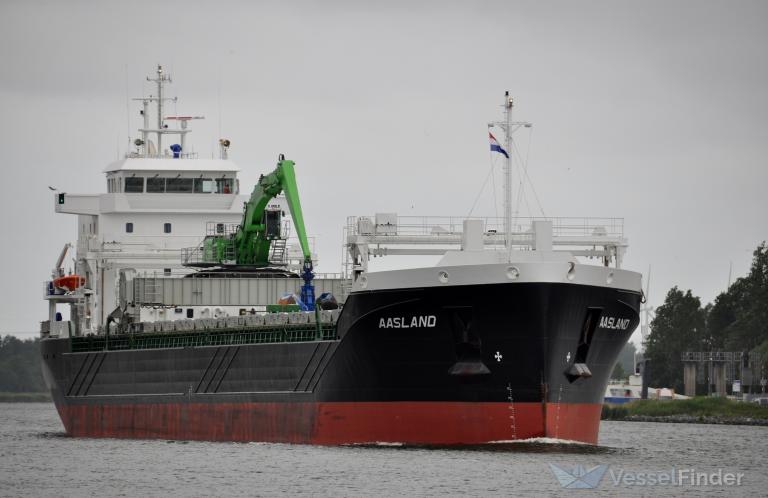 ship photo