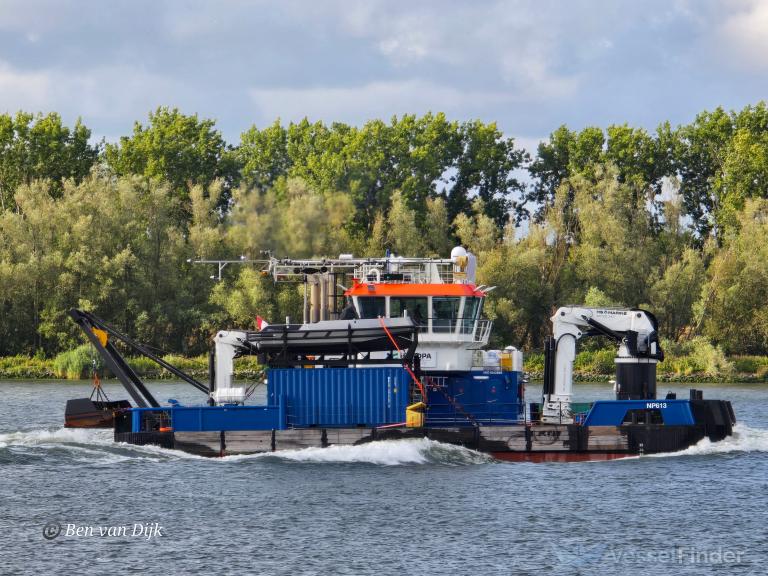 QUI QUEN GROGNE photo