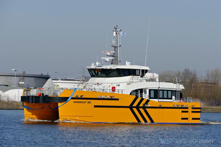 WINDCAT 62 photo