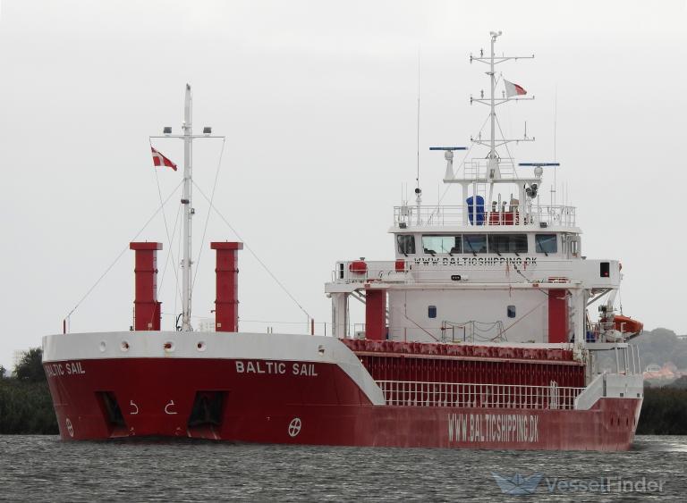 ship photo