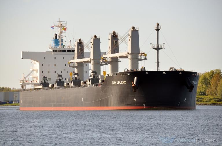 ship photo by RuudCoster