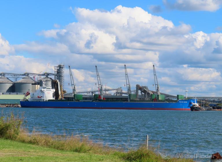 ship photo
