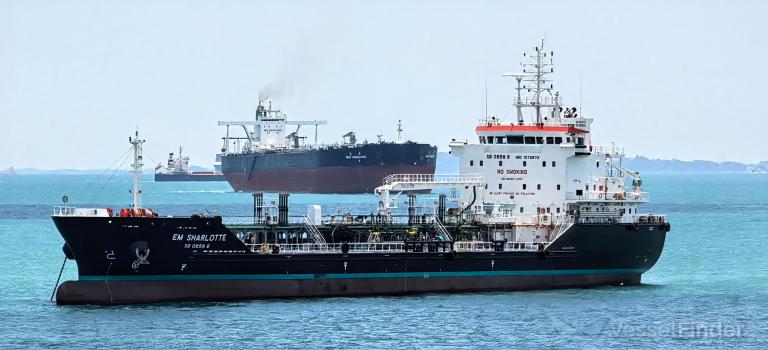 ship photo