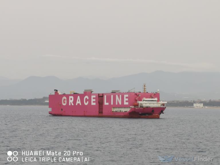 ship photo