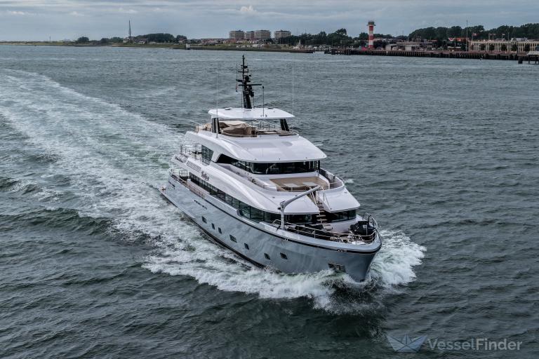 ship photo