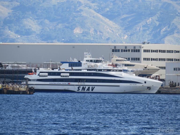 ship photo