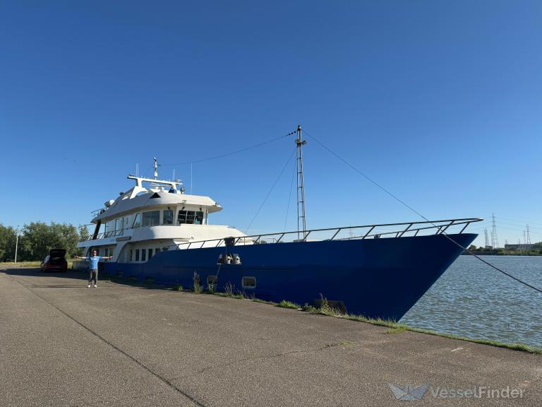 461 OCEAN BOULEVARD, Yacht - Details and current position