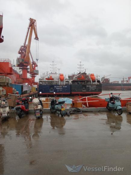 ship photo