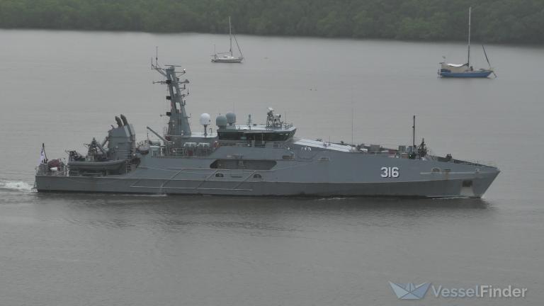 HMAS CAPE NATURALIST photo