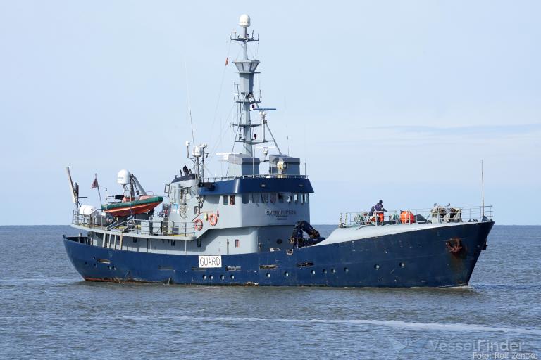 ship photo