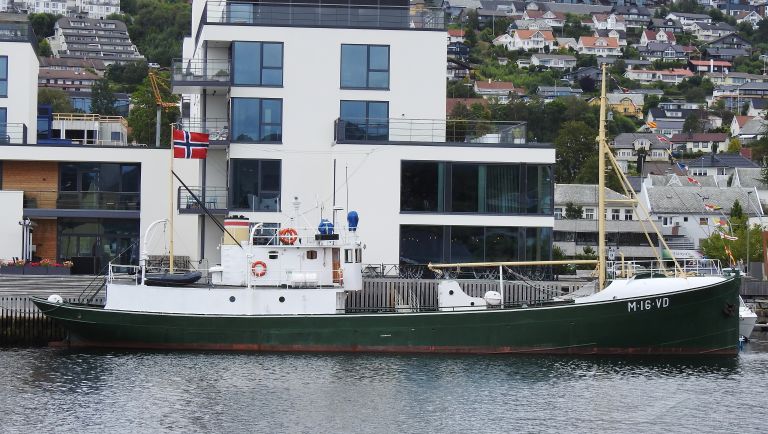 HINDHOLMEN photo