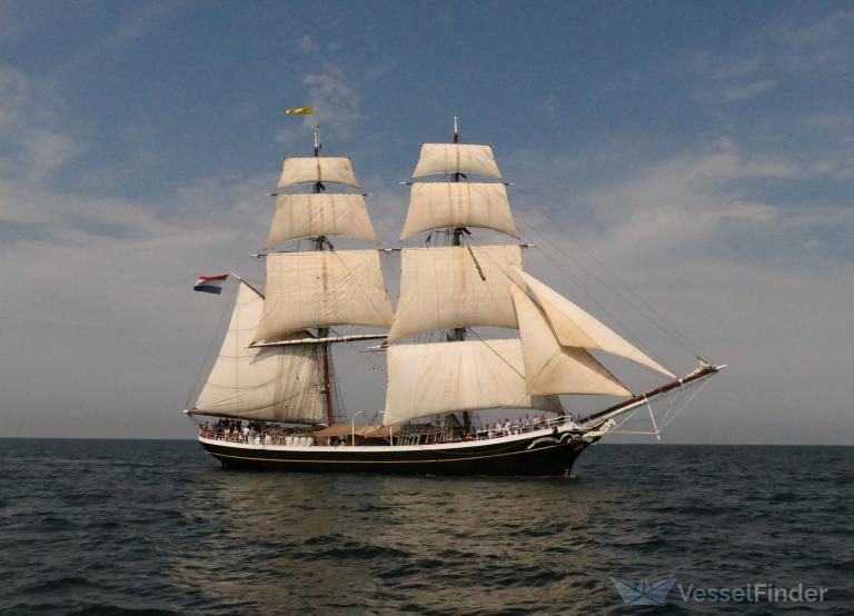 ship photo