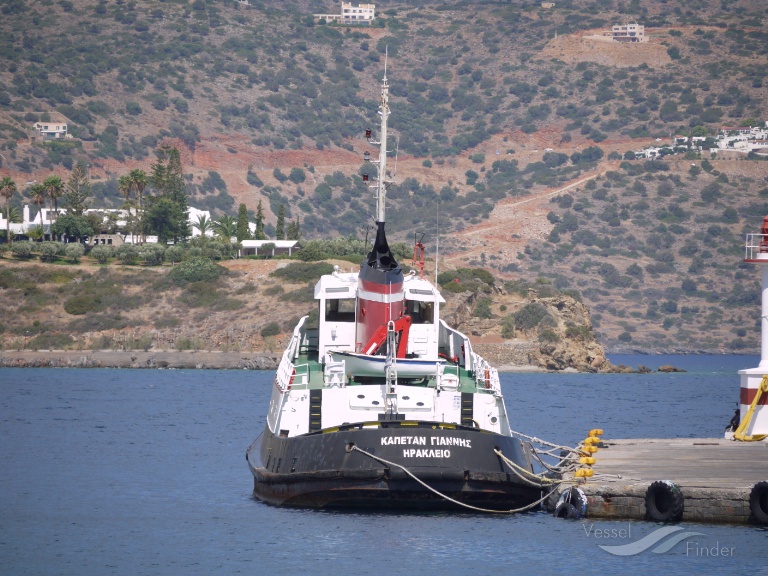 CAPETAN GIANNIS photo