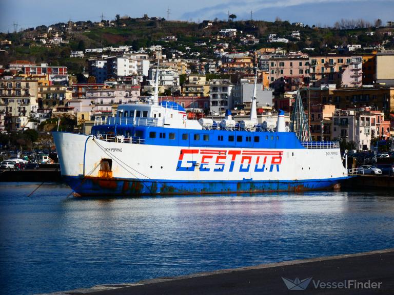 DON PEPPINO, Passenger/Ro-Ro Cargo Ship - Schiffsdaten und aktuelle ...