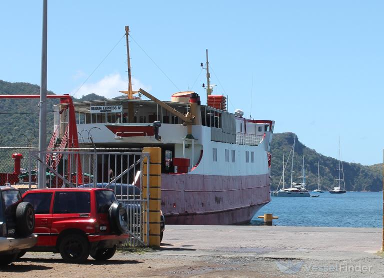 BEQUIA EXPRESS IV photo