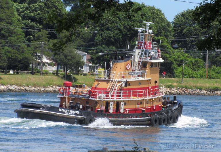 ZACHERY REINAUER photo