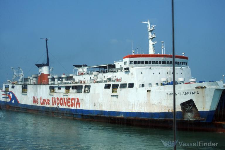 ship photo