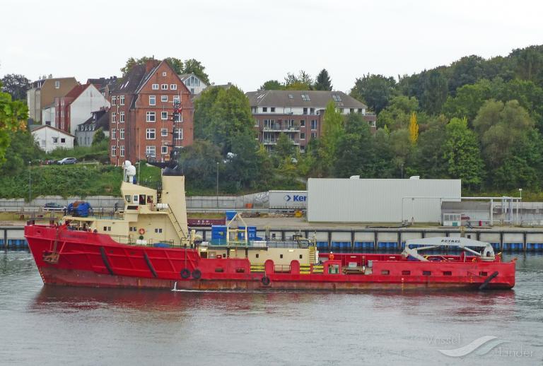 VALDEMAR M photo