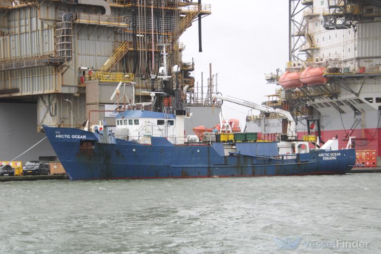 ARCTIC OCEAN photo