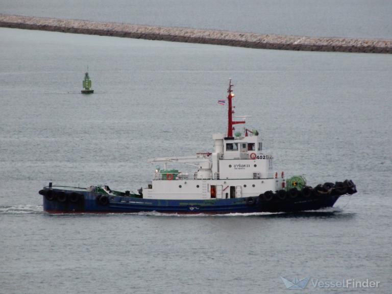 TUG402 photo