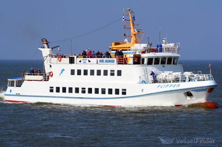 ship photo