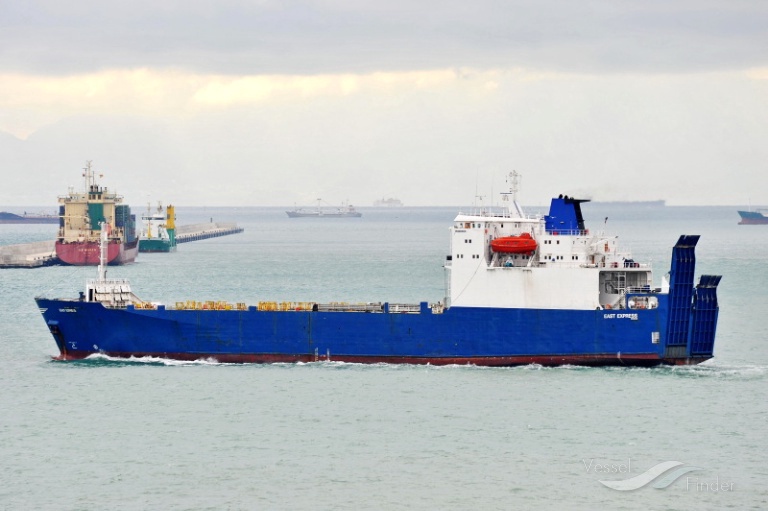 ship photo