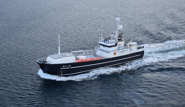 ship photo