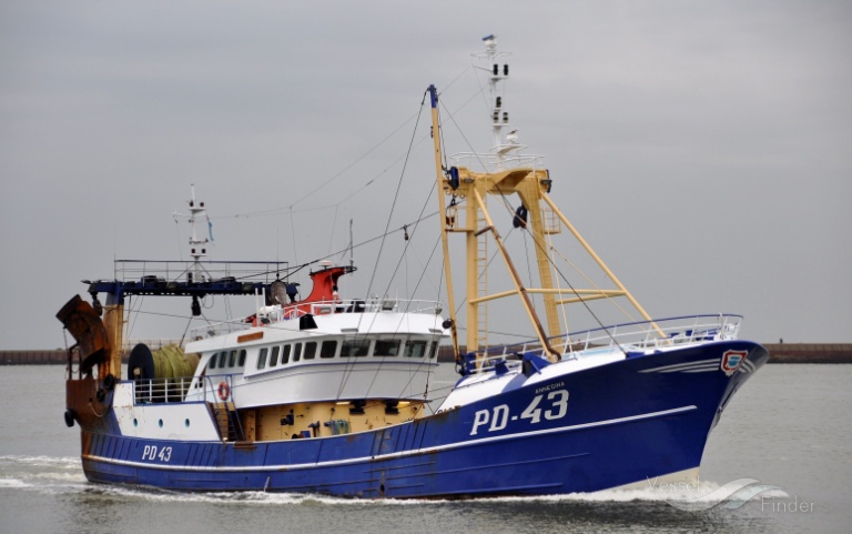ship photo