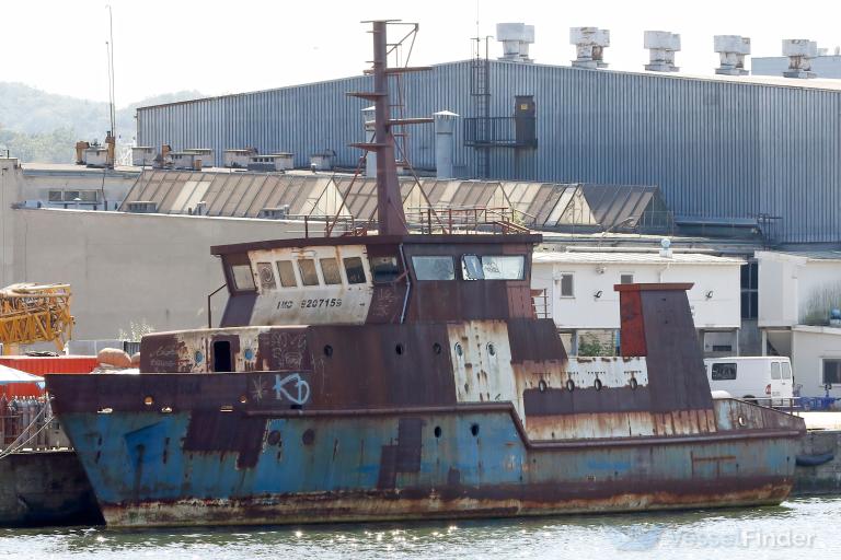 GLOMAR ATRIA photo