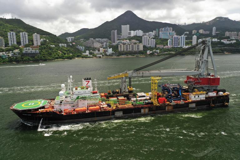 ship photo
