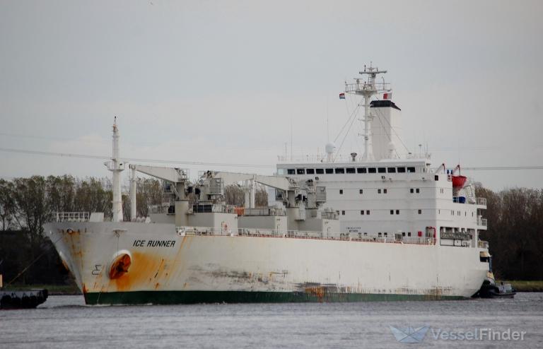 ICE RUNNER, Refrigerated Cargo Ship - Details and current position - IMO  8311120 - VesselFinder