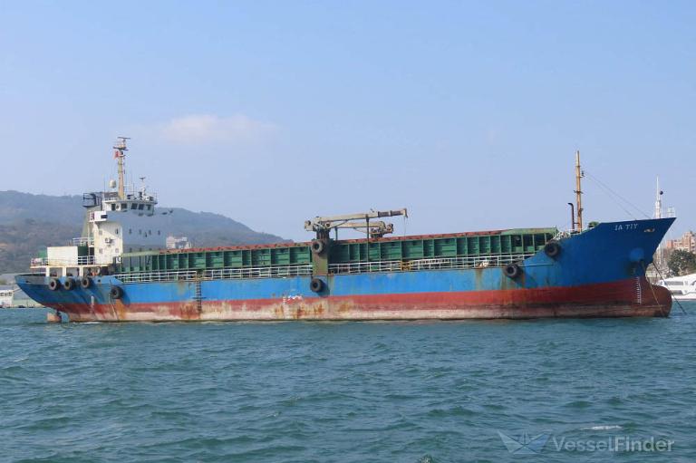 ship photo