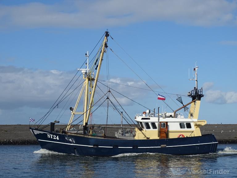 ship photo