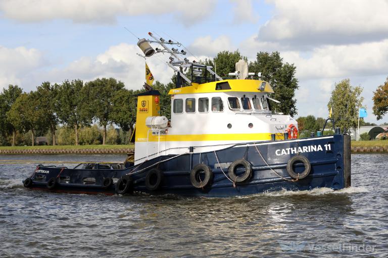 ship photo