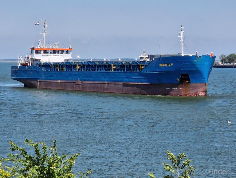 ship photo