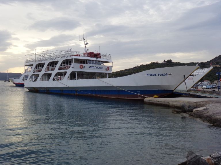 NISOS POROS photo