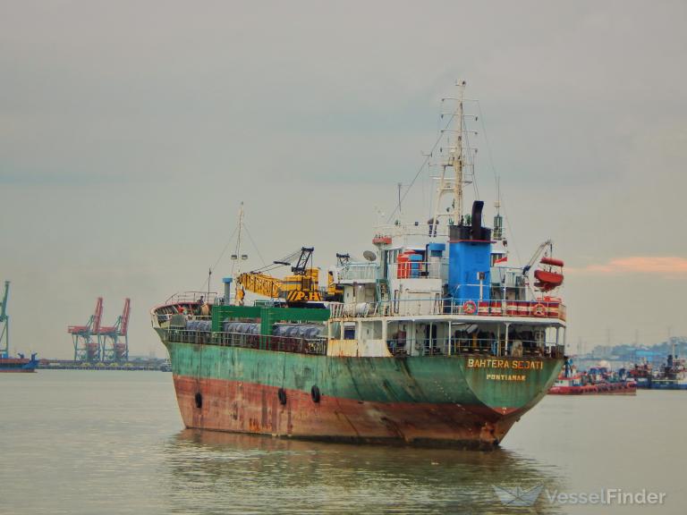 KM.BAHTERA SEJATI photo