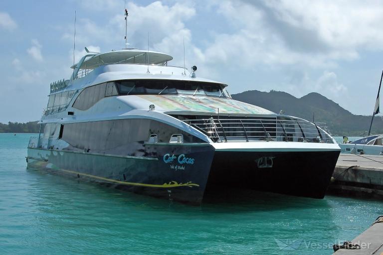 CAT COCOS ISLE OF MAHE photo